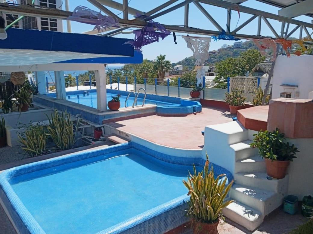 Hotel Corona Zihua Zihuatanejo Exterior photo